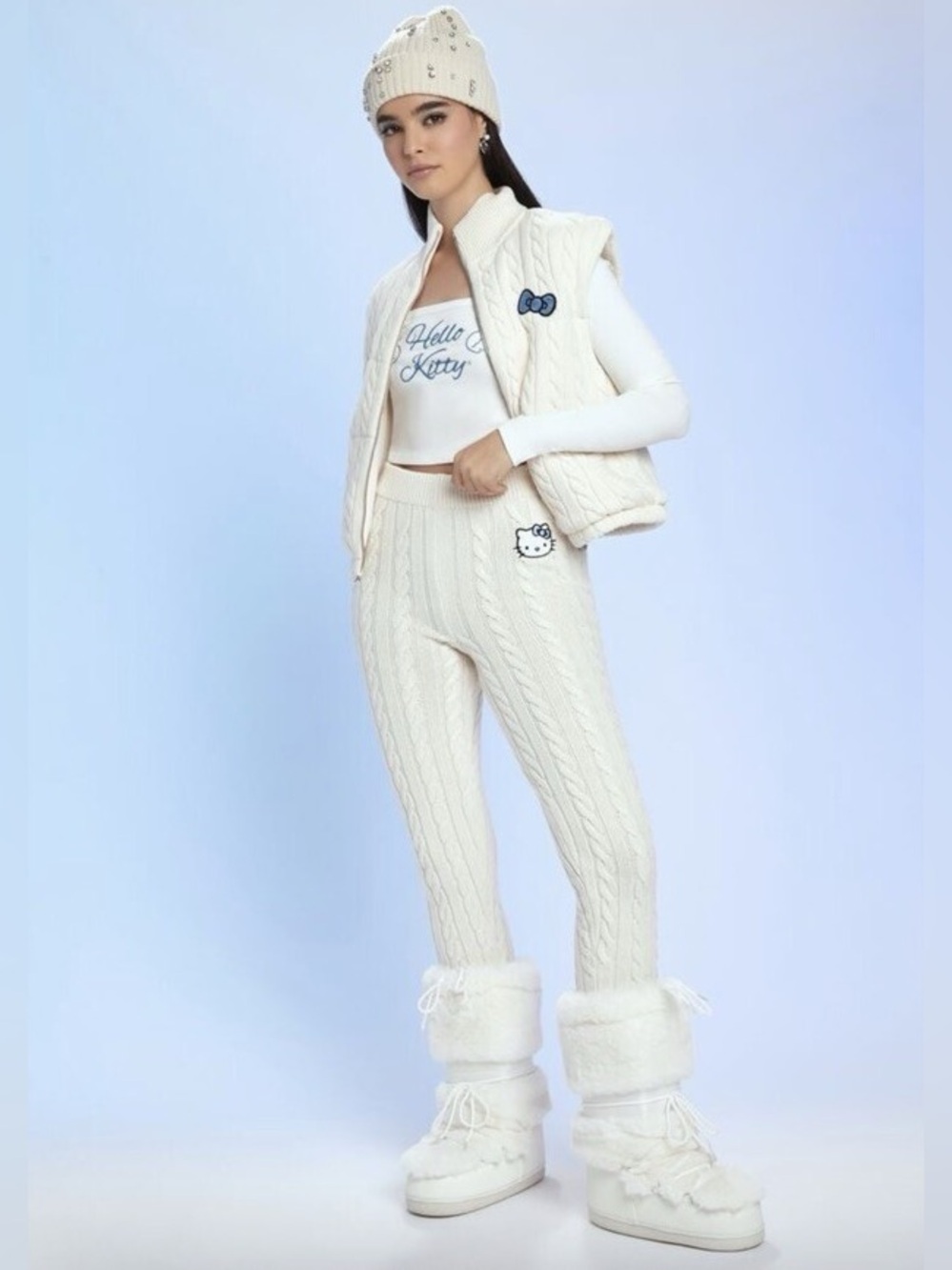 Hello Kitty Forever 21 Angel Hello Kitty Cable Knit  Set Sz L Women’s
(Ago A-1)